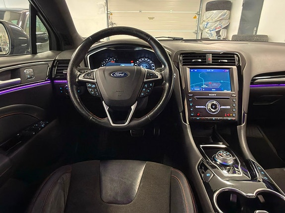 Ford Mondeo 18 of 26