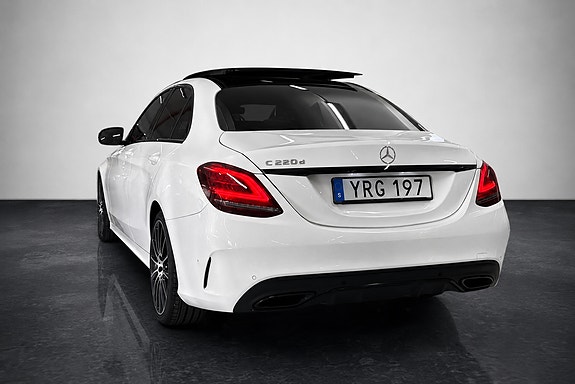 Mercedes-Benz C220 d 4 of 5