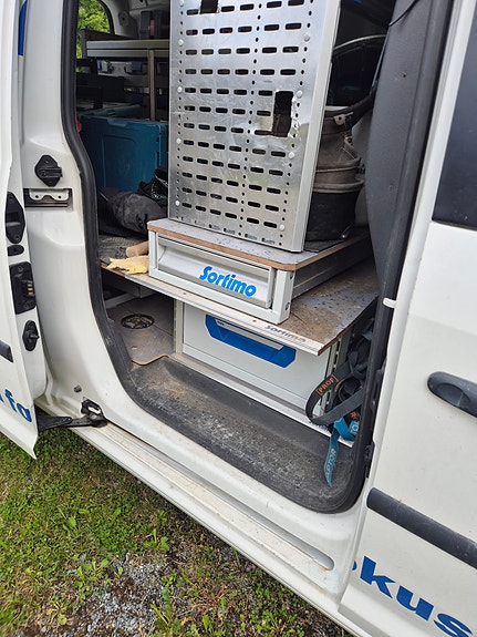 Volkswagen Caddy Maxi 5 of 5