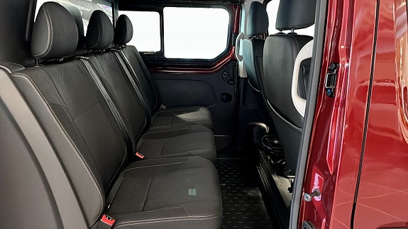 Renault Trafic 5 of 12