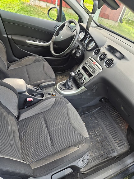 Peugeot 308 5 of 5