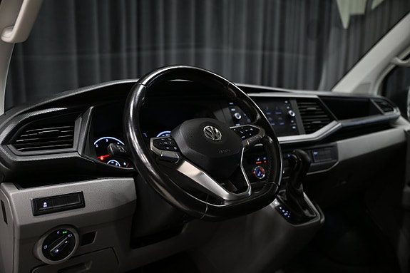 Volkswagen Transporter 17 of 30