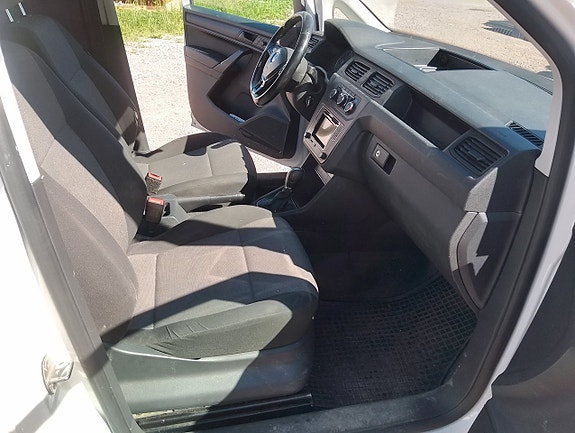 Volkswagen Caddy 13 of 17