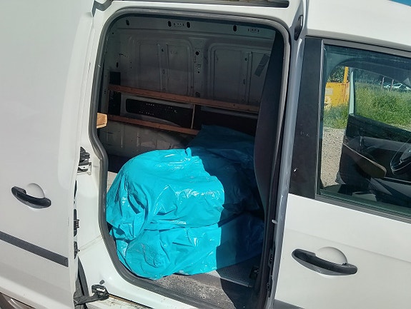 Volkswagen Caddy 10 of 17
