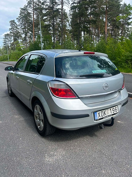 Opel Astra 4 of 4