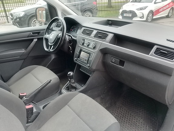Volkswagen Caddy Maxi 11 of 13