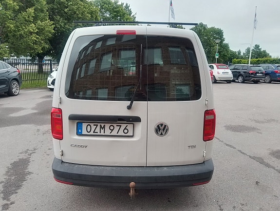 Volkswagen Caddy Maxi 7 of 13