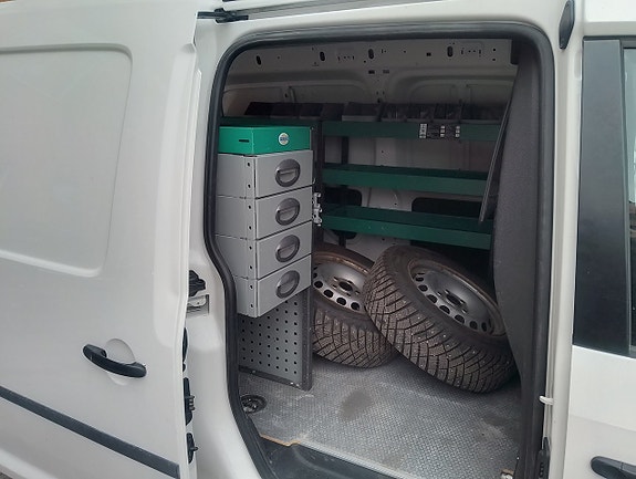 Volkswagen Caddy Maxi 9 of 13