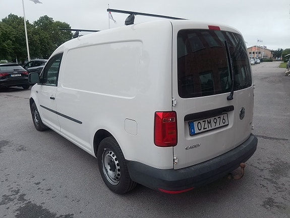 Volkswagen Caddy Maxi 3 of 5