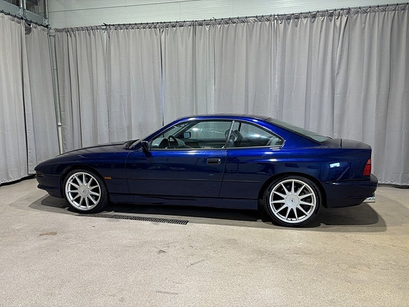 BMW 850i 2 of 5