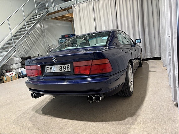 BMW 850i 5 of 5