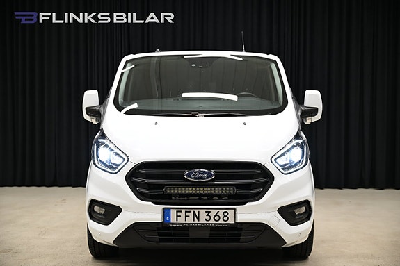 Ford Transit Custom 14 of 30