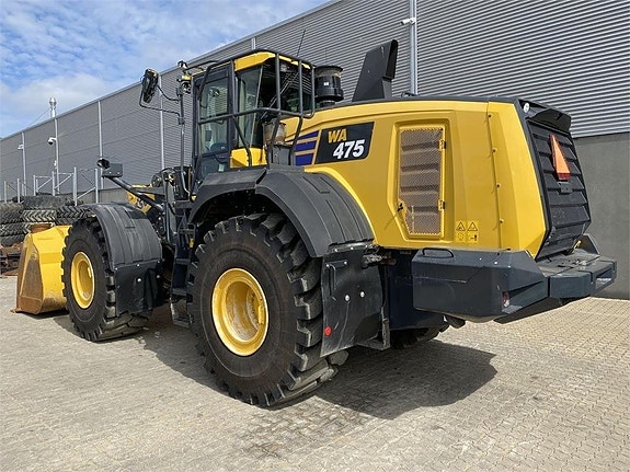 Komatsu WA475-10EO 2 of 12