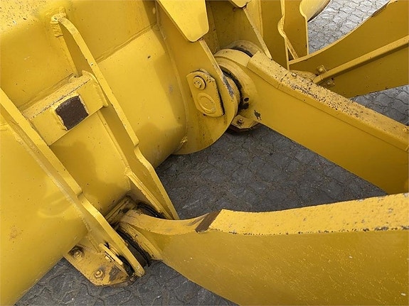 Komatsu WA475-10EO 11 of 12