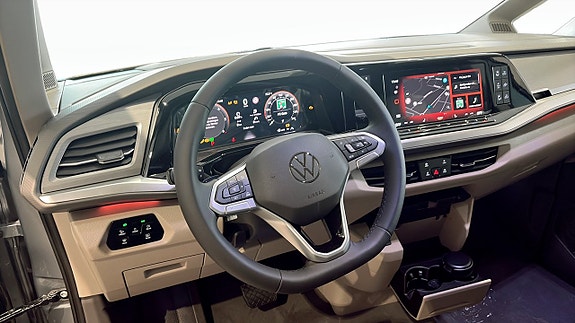 Volkswagen California 11 of 15