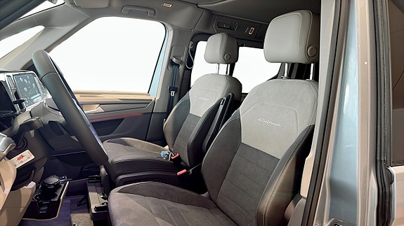 Volkswagen California 8 of 15