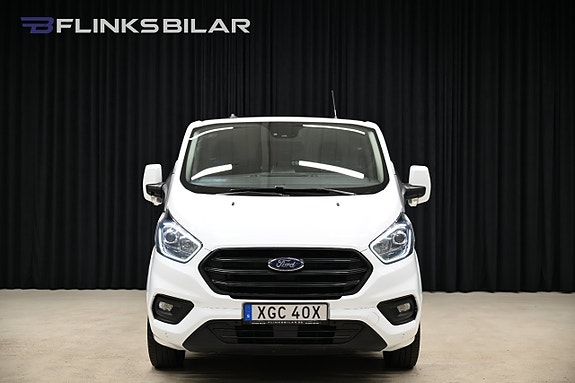 Ford Transit Custom 11 of 24