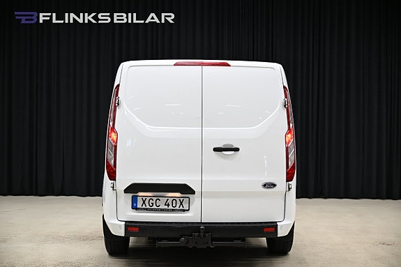 Ford Transit Custom 9 of 24