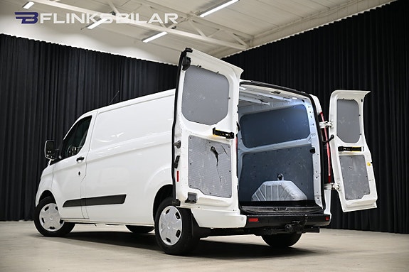 Ford Transit Custom 6 of 24