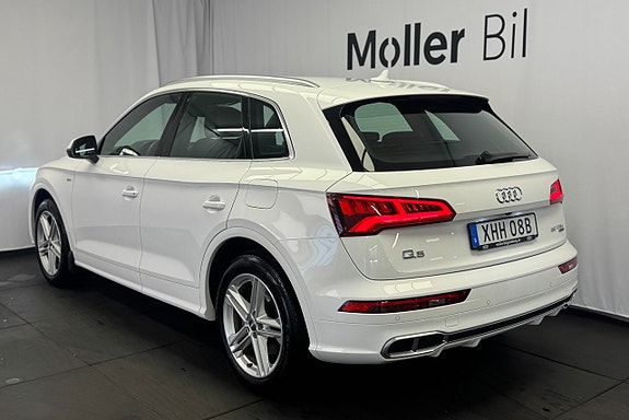 Audi Q5 4 of 5