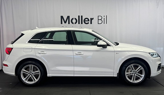 Audi Q5 2 of 5