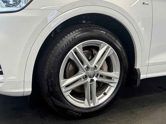 Audi Q5 6 of 11