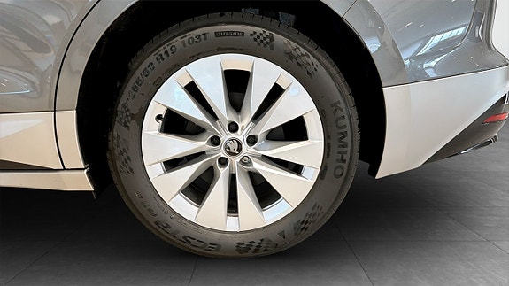 Skoda Enyaq 6 of 13