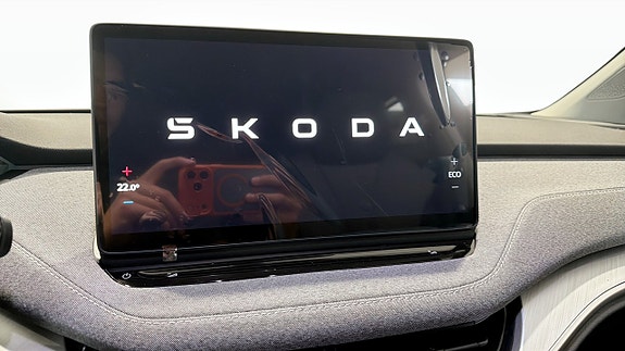 Skoda Enyaq 9 of 13