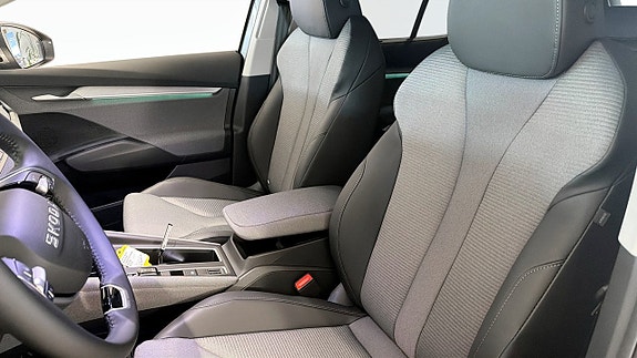 Skoda Enyaq 8 of 13