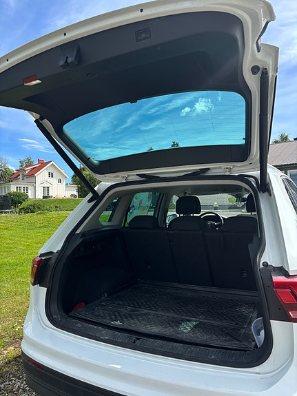 Volkswagen Tiguan 7 of 8