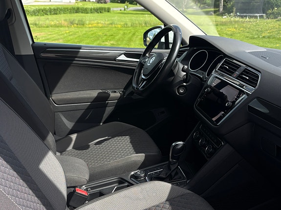 Volkswagen Tiguan 6 of 8