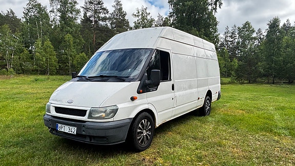 Ford Transit 2 of 5