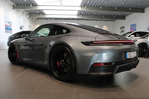 Porsche 911 Carrera GTS 2 of 5