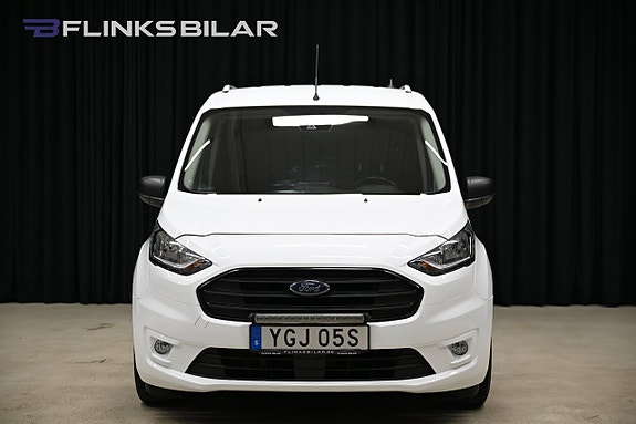 Ford Transit Connect 11 of 27