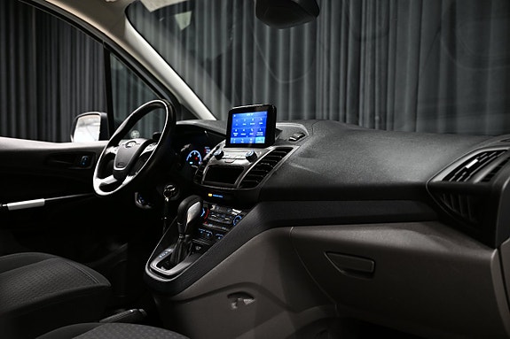 Ford Transit Connect 25 of 27
