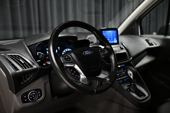 Ford Transit Connect 13 of 27