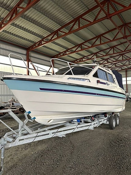 Flipper 760 + Volvo Penta bensin V6 Vortec 290 DP drev