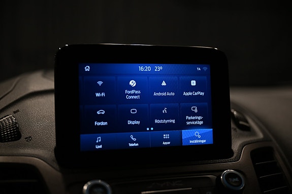 Ford Transit 28 of 30