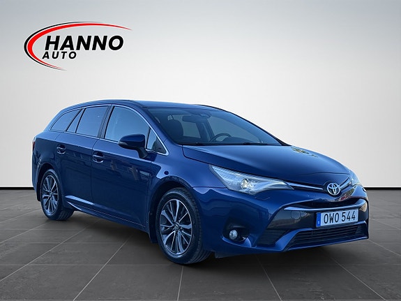 Toyota Avensis 7 of 30