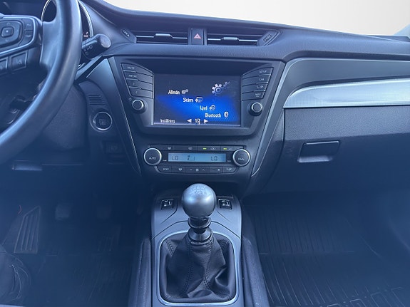 Toyota Avensis 20 of 30