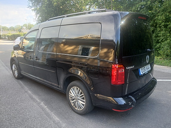 Volkswagen Caddy Maxi 3 of 4