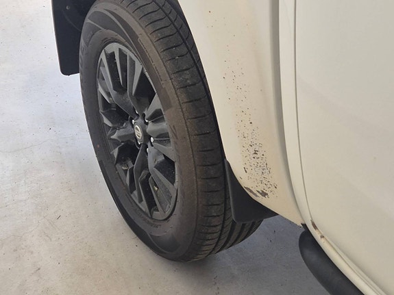 Nissan Navara 9 of 12