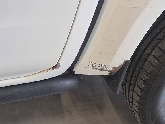 Nissan Navara 7 of 12