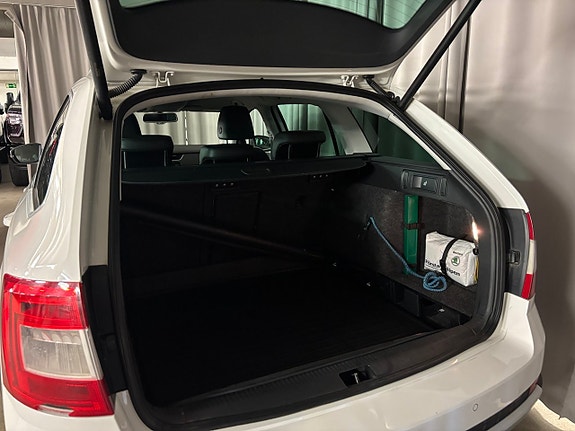 Skoda Octavia Scout 5 of 5