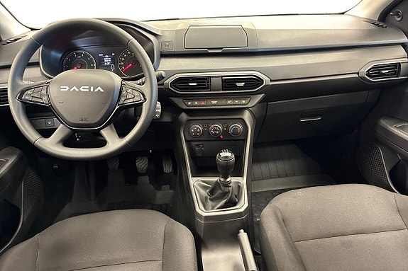Dacia Sandero 10 of 21