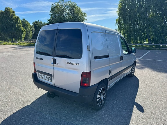 Peugeot Partner 3 of 5