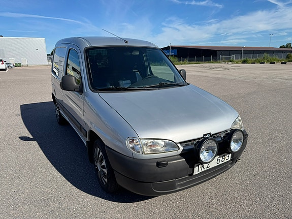 Peugeot Partner 2 of 5