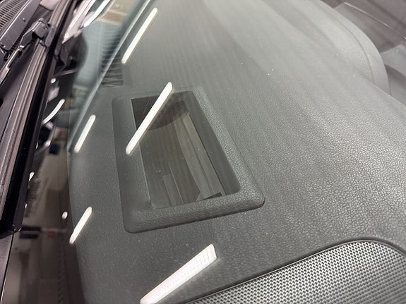 Toyota Prius 20 of 20