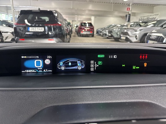 Toyota Prius 14 of 20