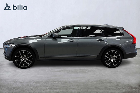 Volvo V90 Cross Country 3 of 5